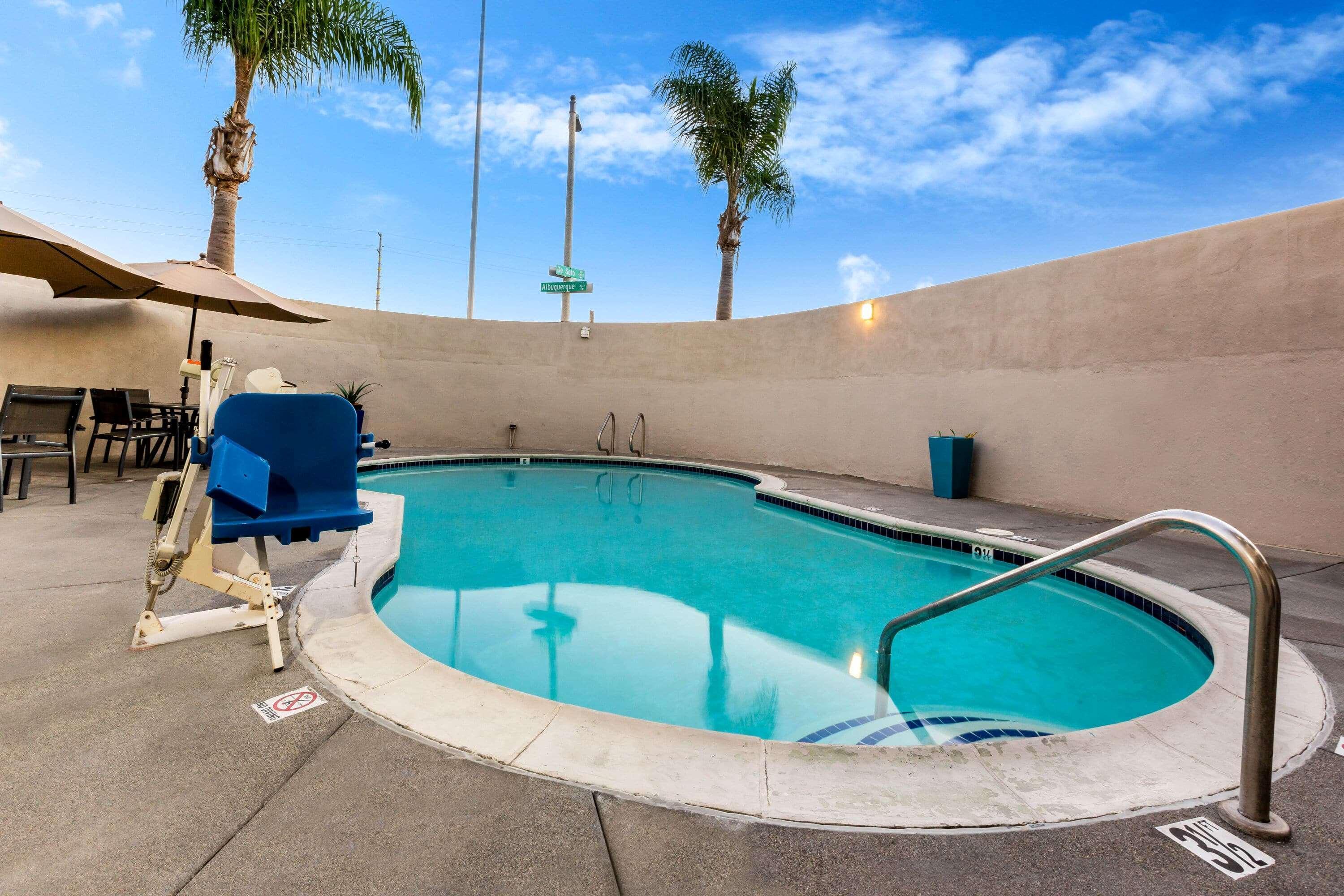 La Quinta By Wyndham San Diego Mission Bay Exterior photo